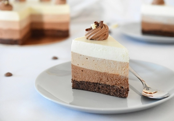 dreifache schokoladentorte