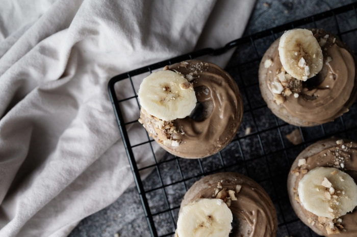 vegane bananen-doughnuts